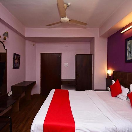 Oyo 2510 Near Camac Street Hotel Колката Екстериор снимка