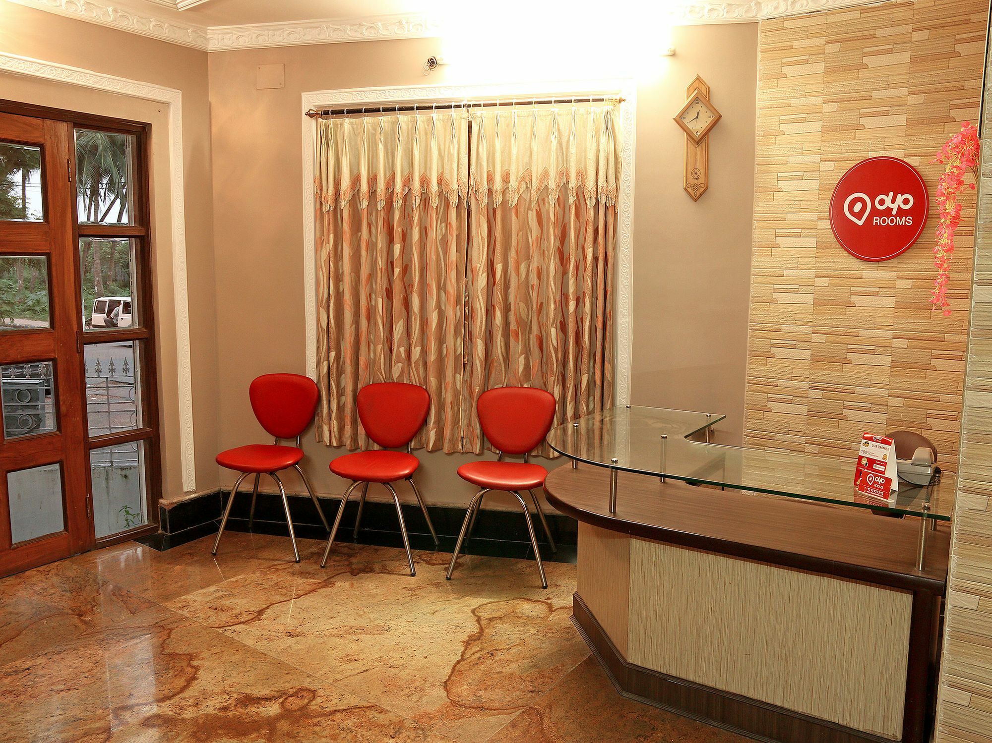 Oyo 2510 Near Camac Street Hotel Колката Екстериор снимка