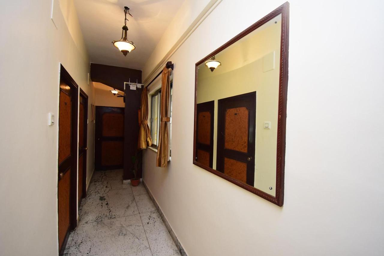 Oyo 2510 Near Camac Street Hotel Колката Екстериор снимка