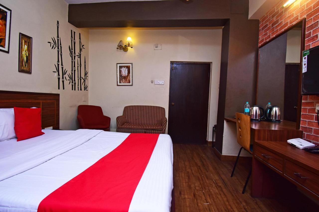 Oyo 2510 Near Camac Street Hotel Колката Екстериор снимка