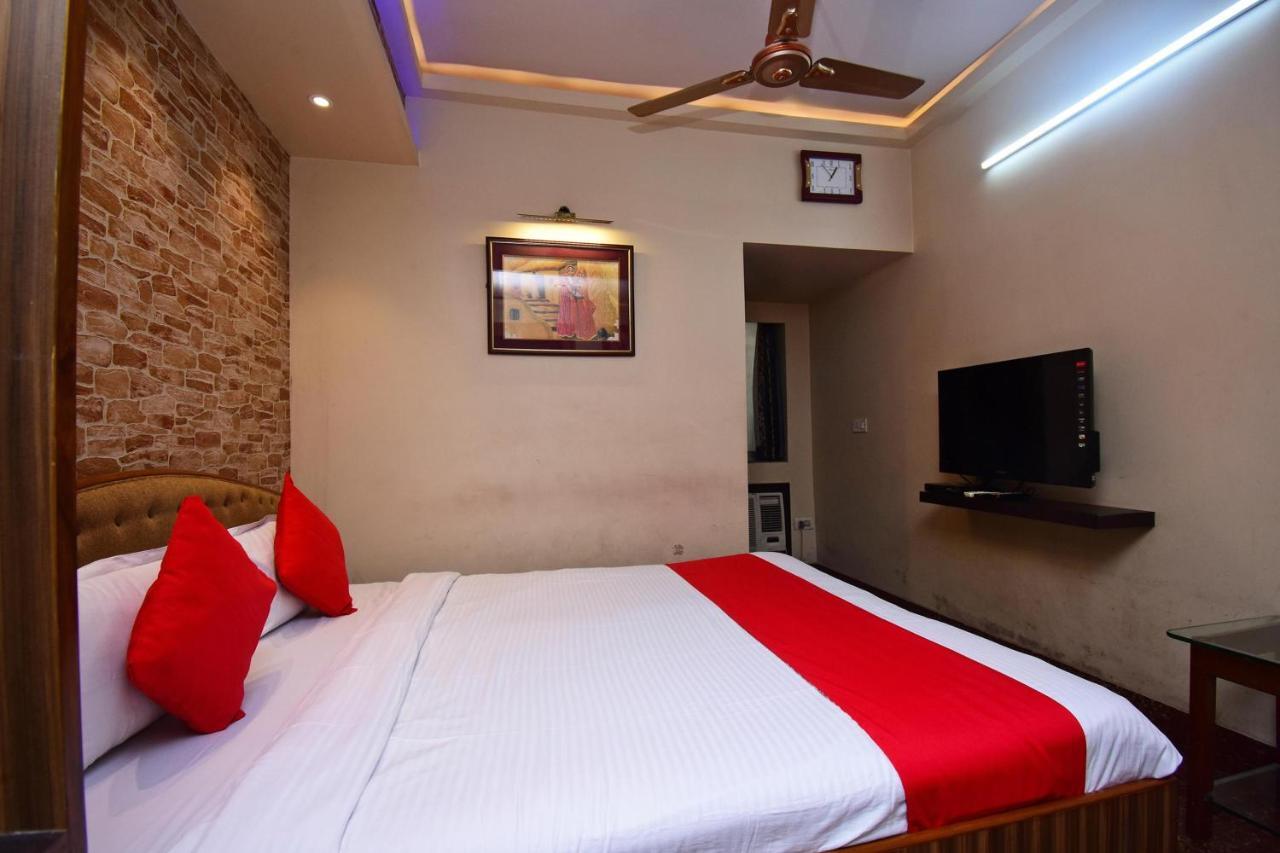 Oyo 2510 Near Camac Street Hotel Колката Екстериор снимка